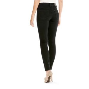 Levi’s skinny jeans